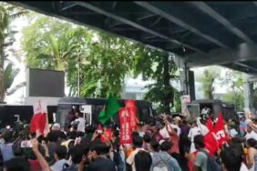 Students of Kolkata Rally in Solidarity with Bangladeshi Protesters: A Show of Unity